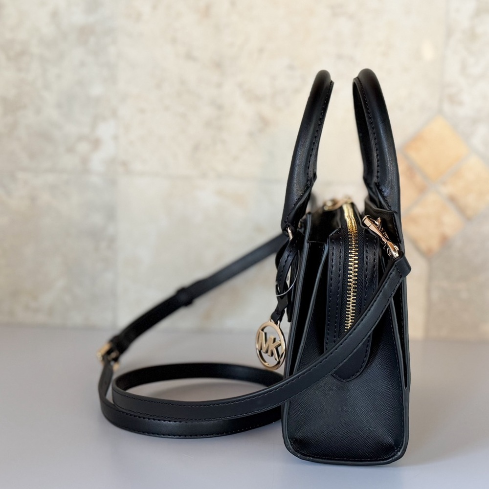 Michael Kors Sheila SM Black Satchel Shoulder Bag - Picture 3 of 11